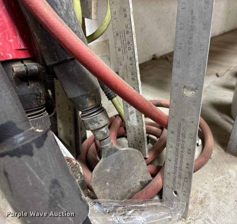 image for item NH9154 Tools