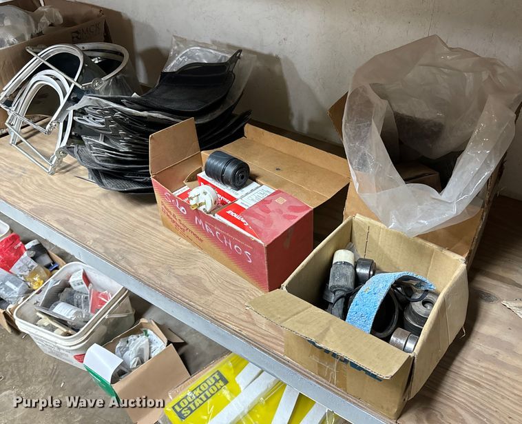 image for item NH9154 Tools