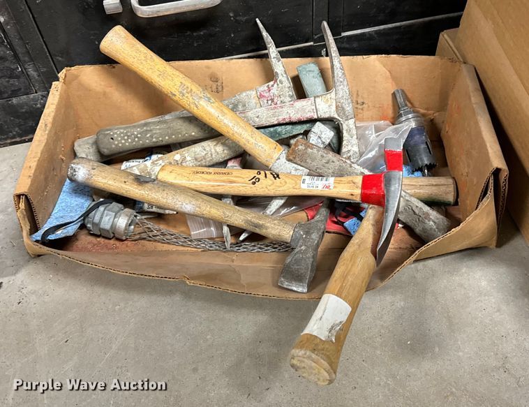 image for item NH9155 Tools