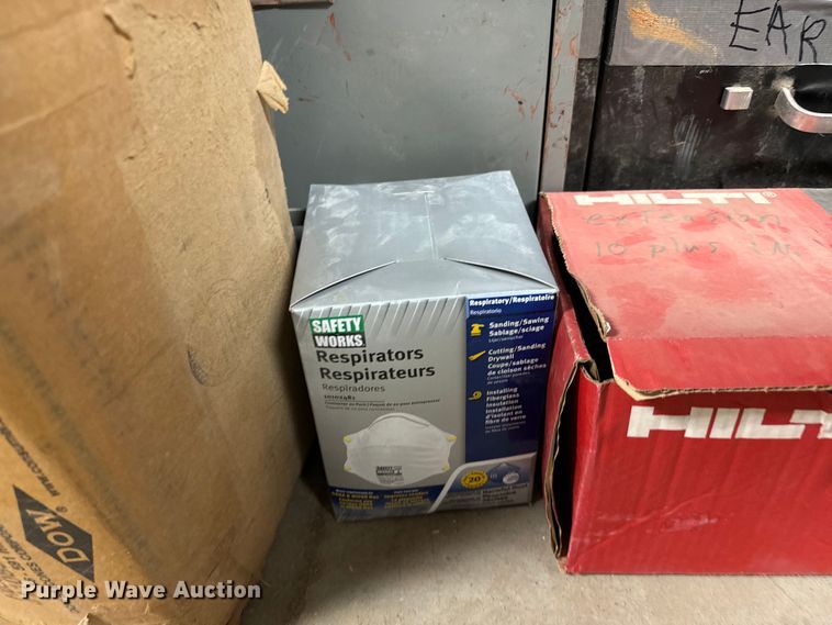 image for item NH9155 Tools