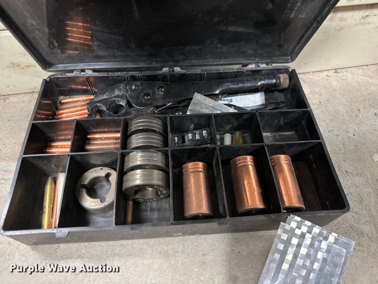 image for item NH9155 Tools