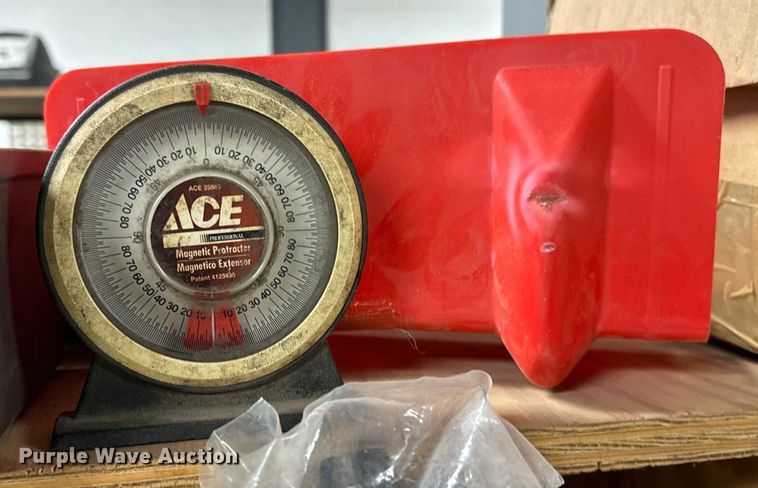 image for item NH9155 Tools