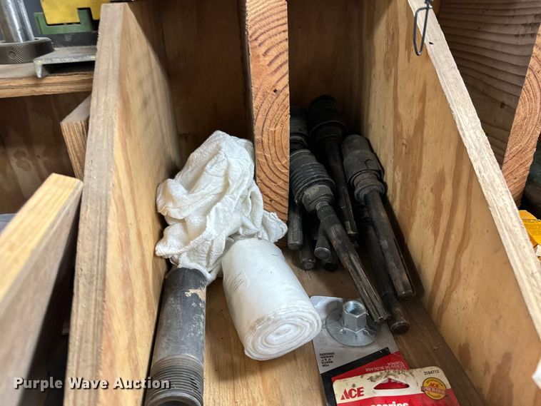 image for item NH9155 Tools