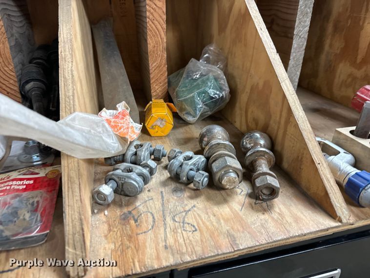 image for item NH9155 Tools