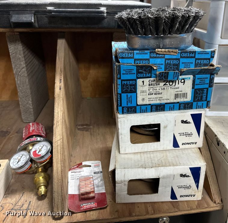 image for item NH9155 Tools