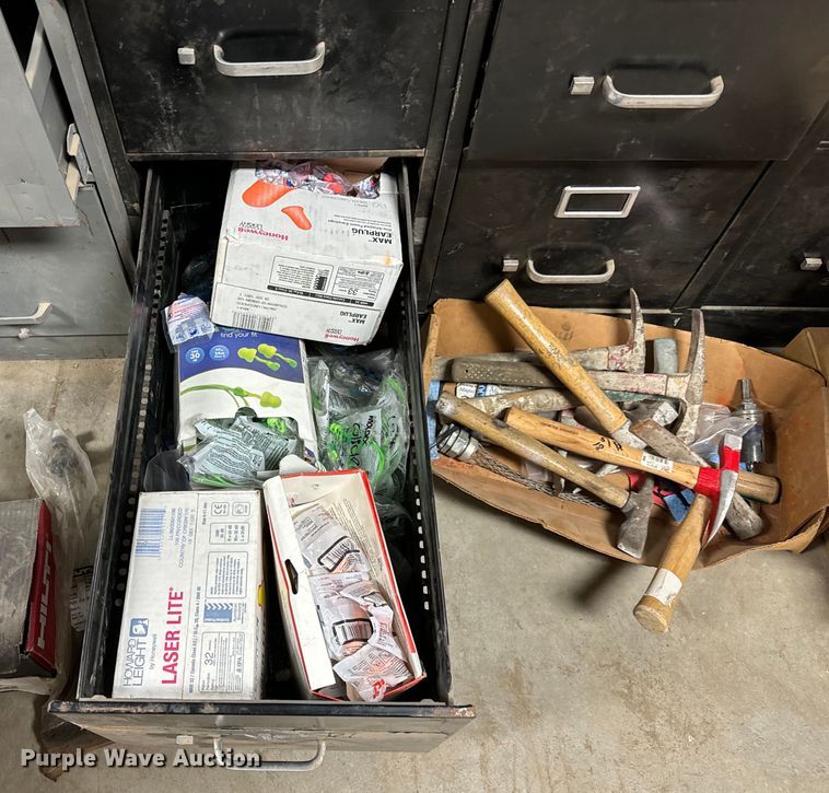 image for item NH9155 Tools