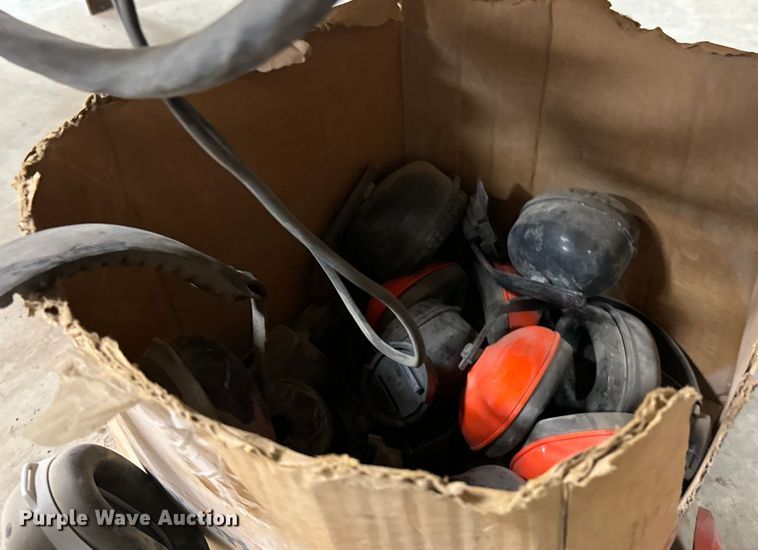 image for item NH9156 Tools