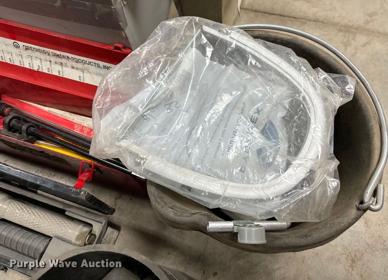 image for item NH9157 Tools