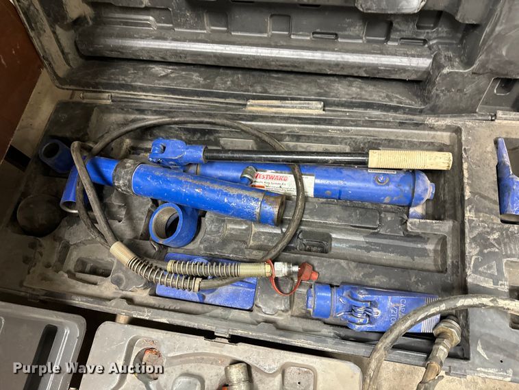 image for item NH9158 Tools