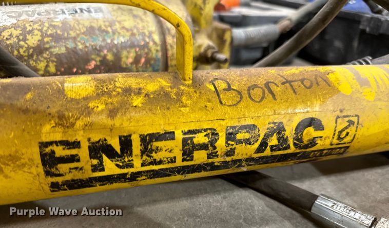 image for item NH9158 Tools