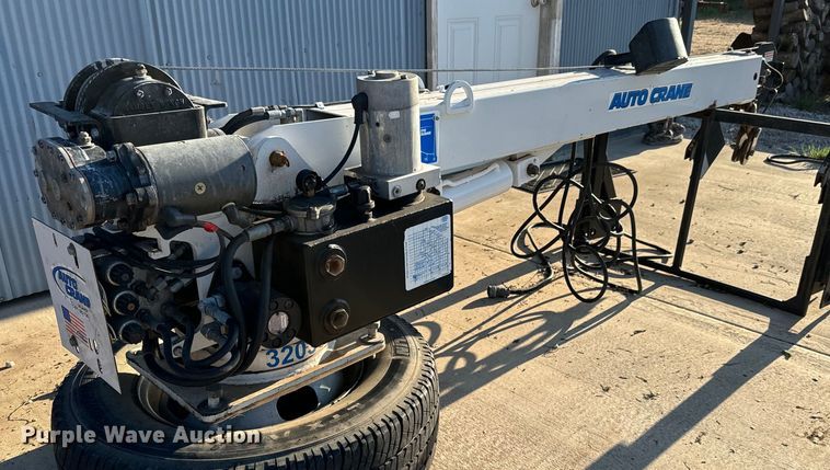 image for item NH9189 Auto Crane 3203 PRX truck mounted crane