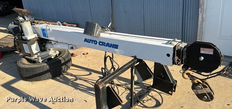 image for item NH9189 Auto Crane 3203 PRX truck mounted crane