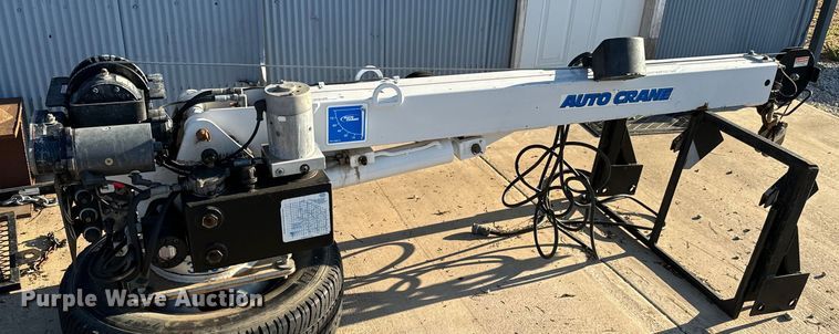 image for item NH9189 Auto Crane 3203 PRX truck mounted crane