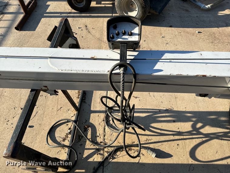 image for item NH9189 Auto Crane 3203 PRX truck mounted crane