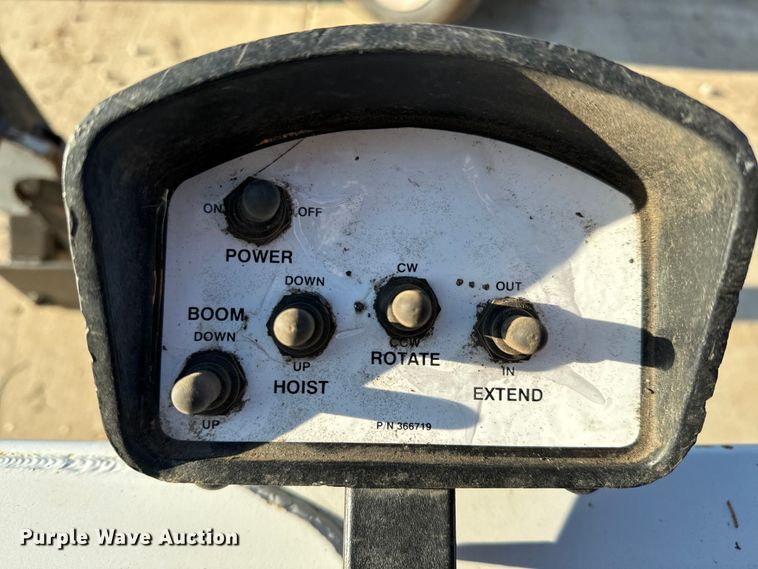 image for item NH9189 Auto Crane 3203 PRX truck mounted crane