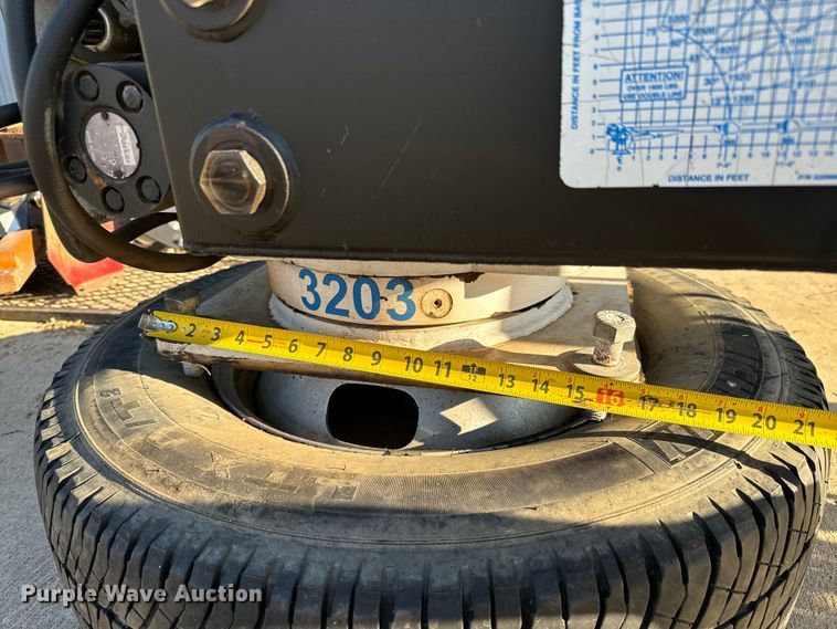 image for item NH9189 Auto Crane 3203 PRX truck mounted crane