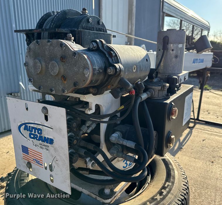 image for item NH9189 Auto Crane 3203 PRX truck mounted crane