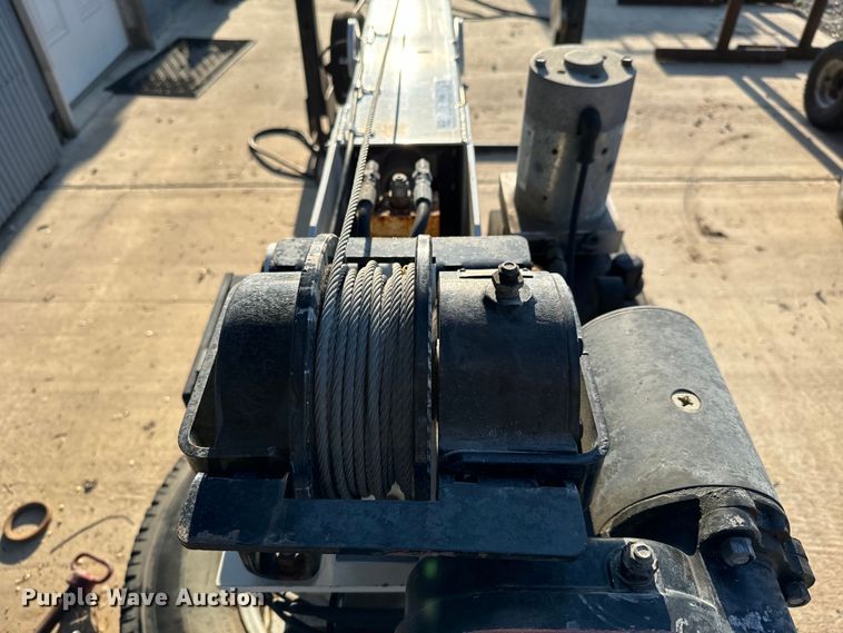 image for item NH9189 Auto Crane 3203 PRX truck mounted crane