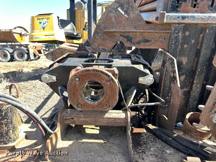 image for item NJ9470 2001 Vermeer D80x120 Navigator  directional boring unit