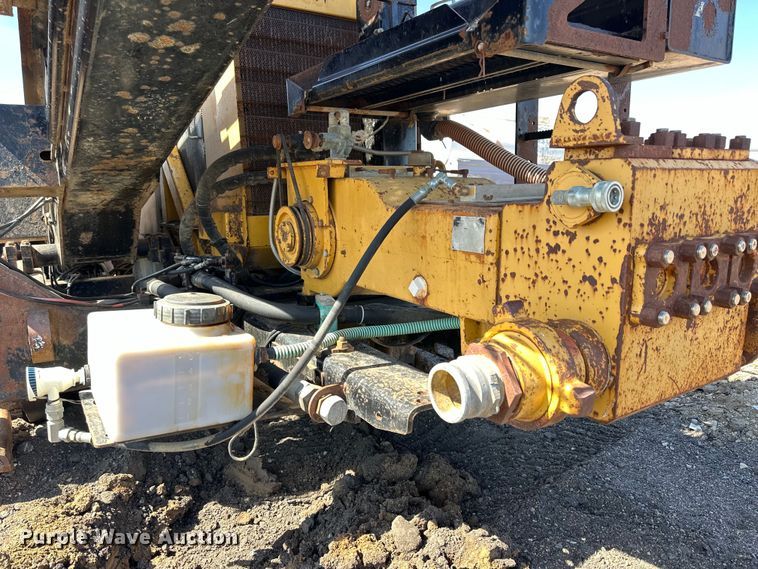 image for item NJ9470 2001 Vermeer D80x120 Navigator  directional boring unit