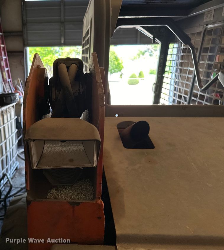 image for item NR9805 2001 Scat Trak 1750D skid steer loader