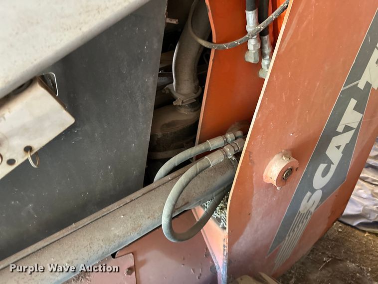 image for item NR9805 2001 Scat Trak 1750D skid steer loader