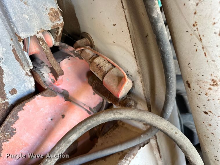 image for item NR9805 2001 Scat Trak 1750D skid steer loader