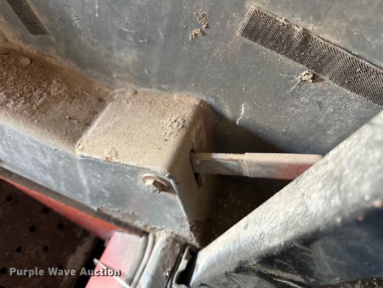 image for item NR9805 2001 Scat Trak 1750D skid steer loader