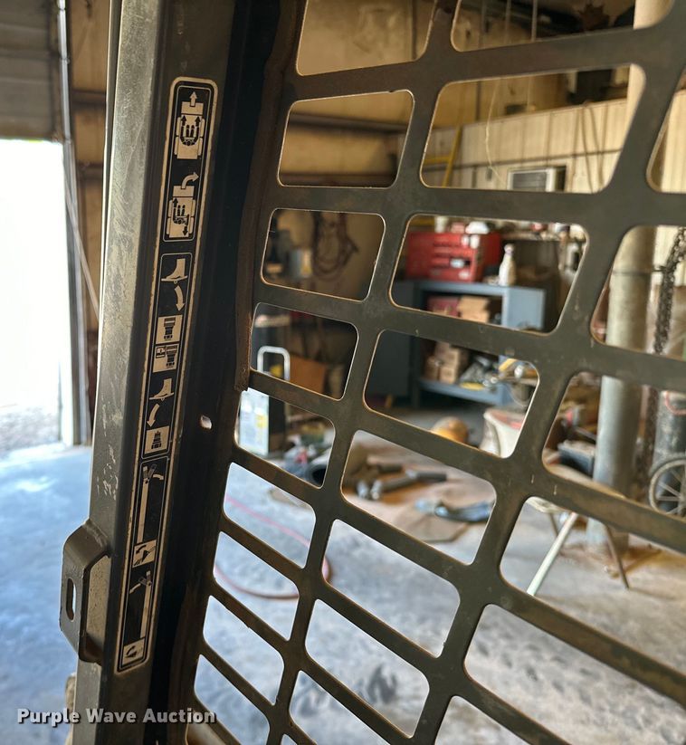 image for item NR9805 2001 Scat Trak 1750D skid steer loader