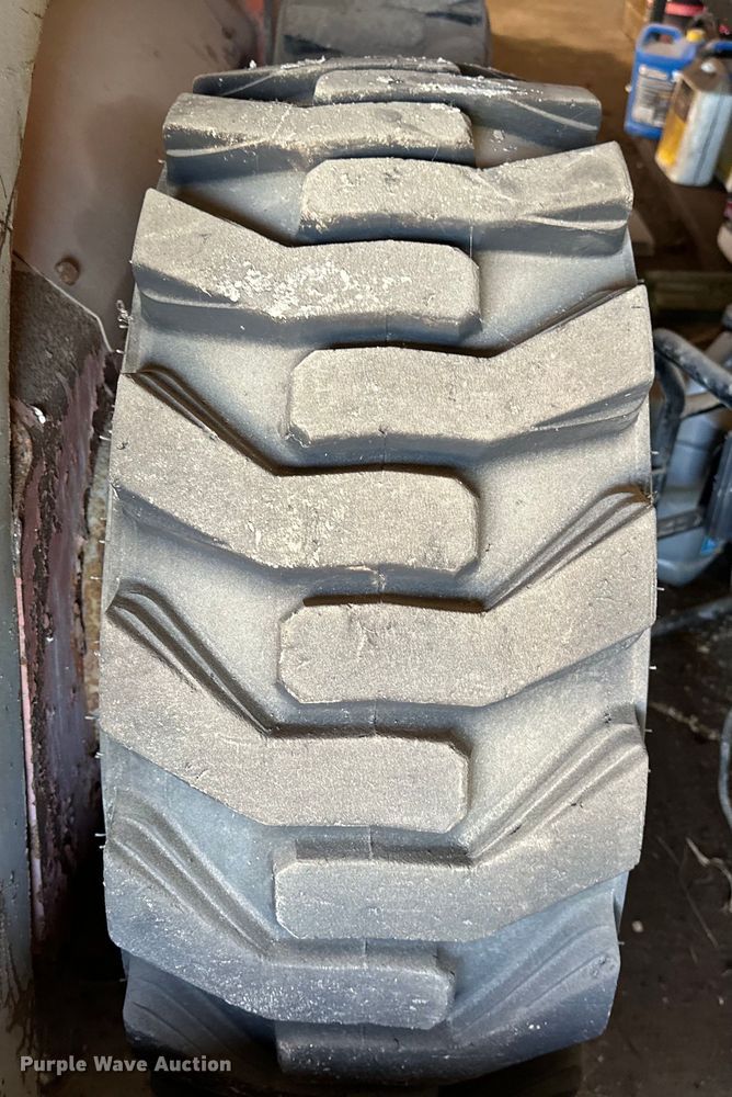 image for item NR9805 2001 Scat Trak 1750D skid steer loader