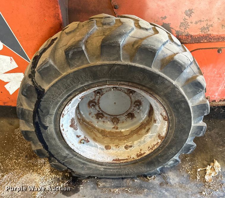 image for item NR9805 2001 Scat Trak 1750D skid steer loader