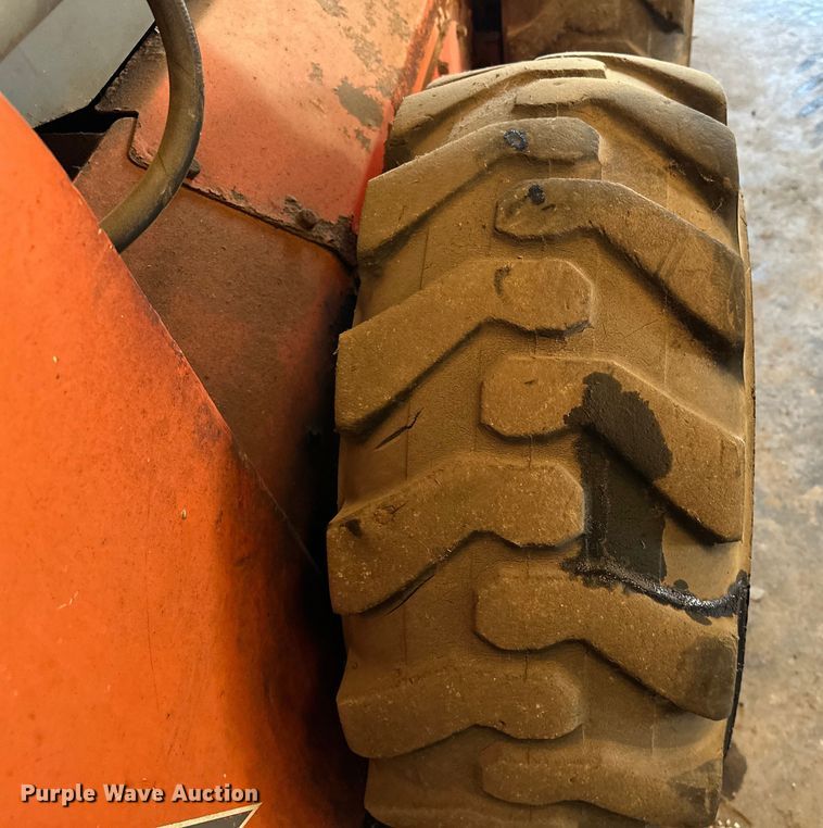 image for item NR9805 2001 Scat Trak 1750D skid steer loader