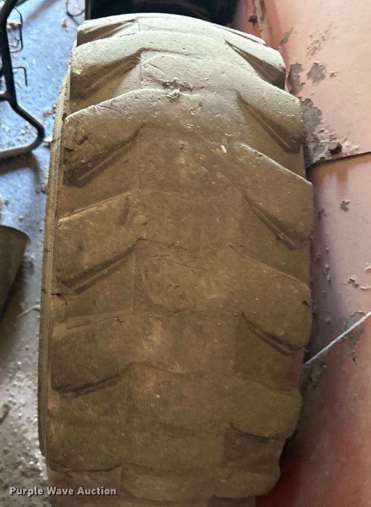 image for item NR9805 2001 Scat Trak 1750D skid steer loader