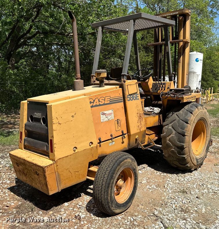 image for item NR9806 1999 Case 586E forklift