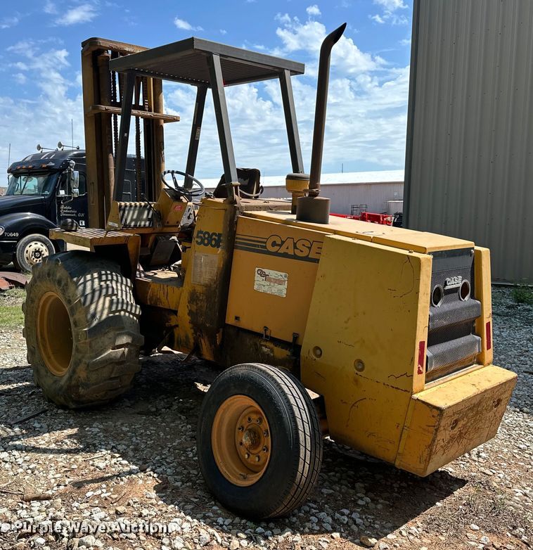 image for item NR9806 1999 Case 586E forklift
