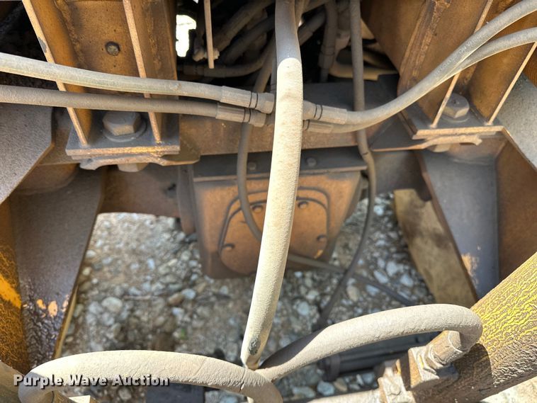 image for item NR9806 1999 Case 586E forklift