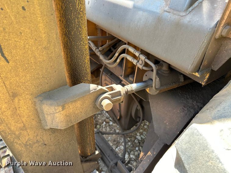 image for item NR9806 1999 Case 586E forklift