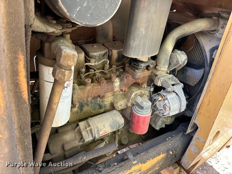 image for item NR9806 1999 Case 586E forklift