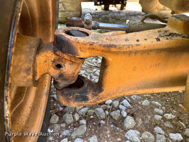 image for item NR9806 1999 Case 586E forklift