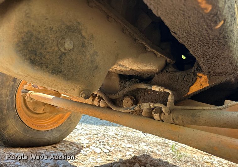 image for item NR9806 1999 Case 586E forklift