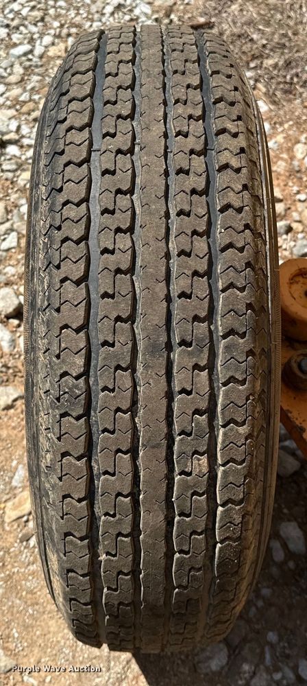 image for item NR9806 1999 Case 586E forklift