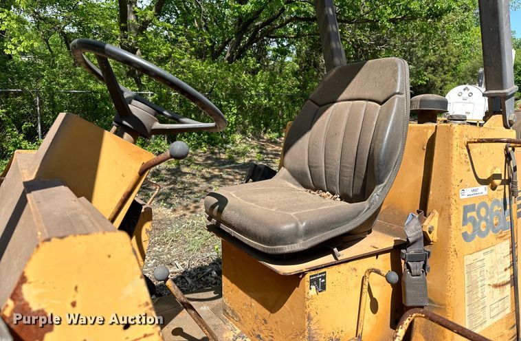 image for item NR9807 1997 Case 586E forklift