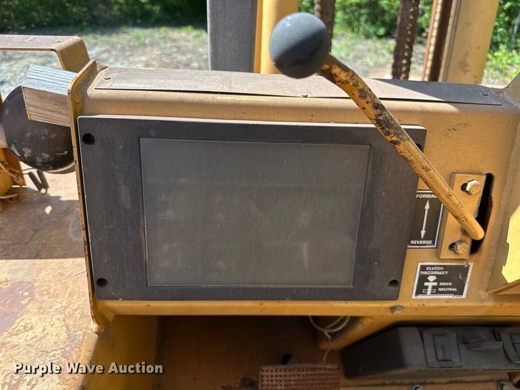 image for item NR9807 1997 Case 586E forklift