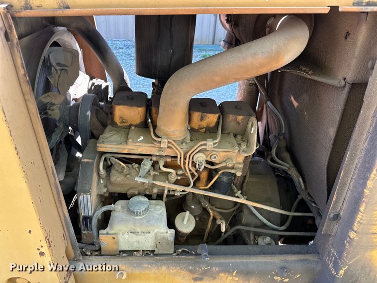 image for item NR9807 1997 Case 586E forklift