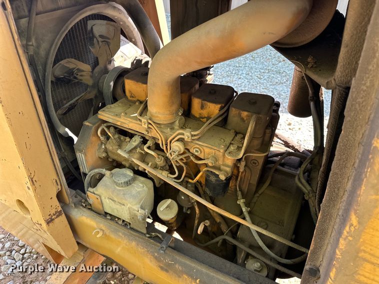 image for item NR9807 1997 Case 586E forklift