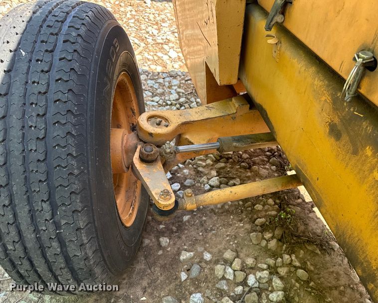 image for item NR9807 1997 Case 586E forklift