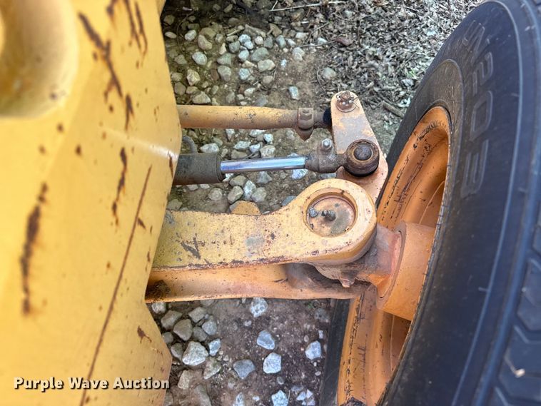 image for item NR9807 1997 Case 586E forklift