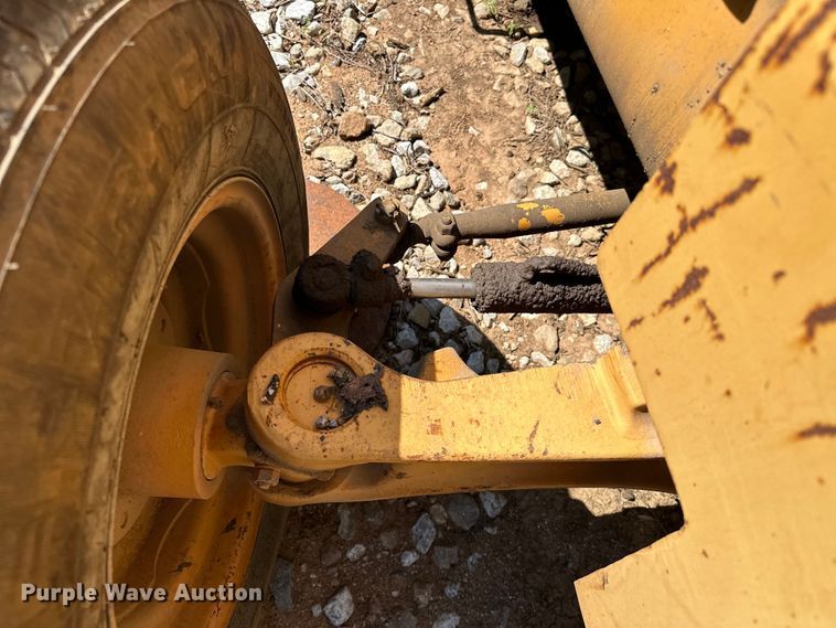 image for item NR9807 1997 Case 586E forklift