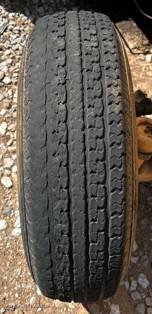 image for item NR9807 1997 Case 586E forklift