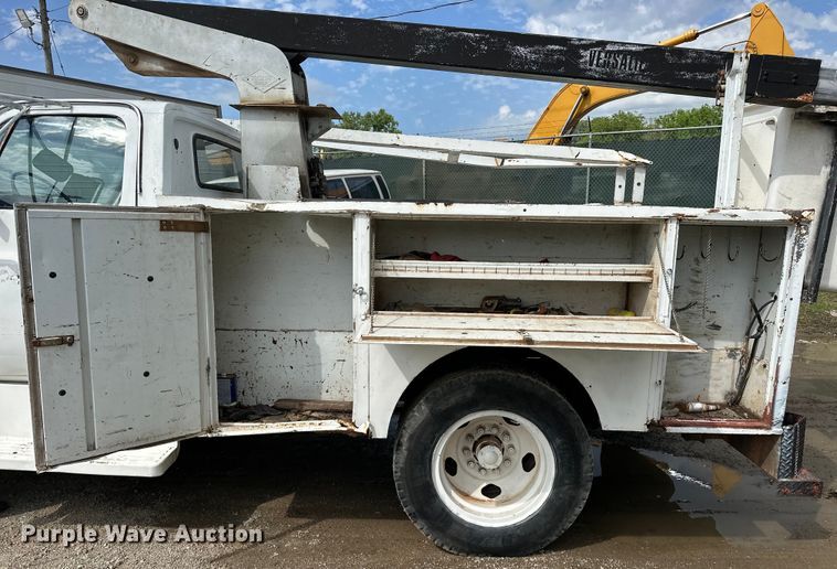 image for item NR9836 1979 Chevrolet  C50 bucket truck